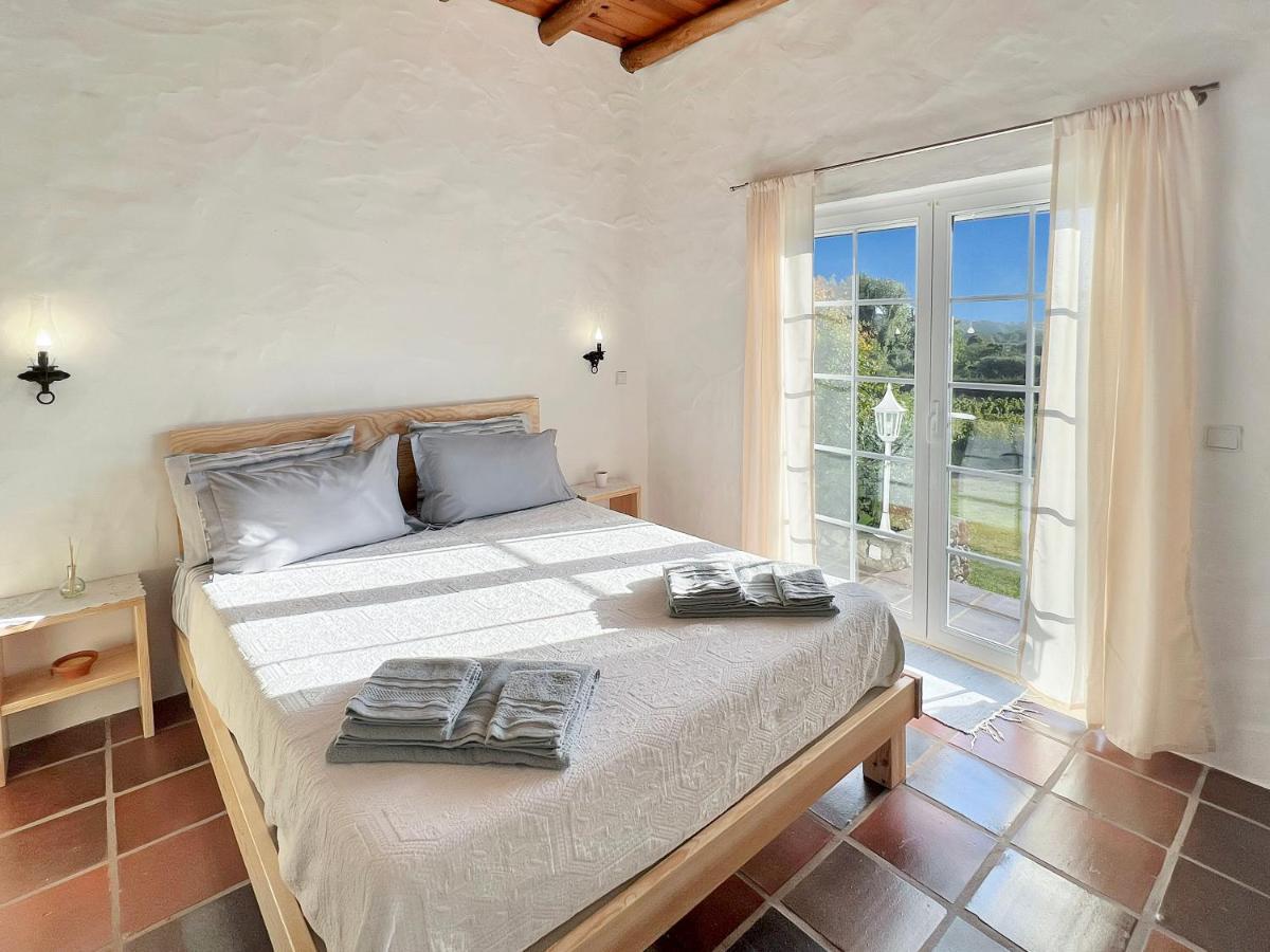 Quinta Mourada Bed and Breakfast São Bartolomeu Exteriör bild